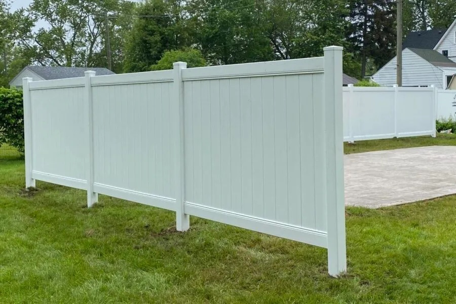 vinyl privacy fence services